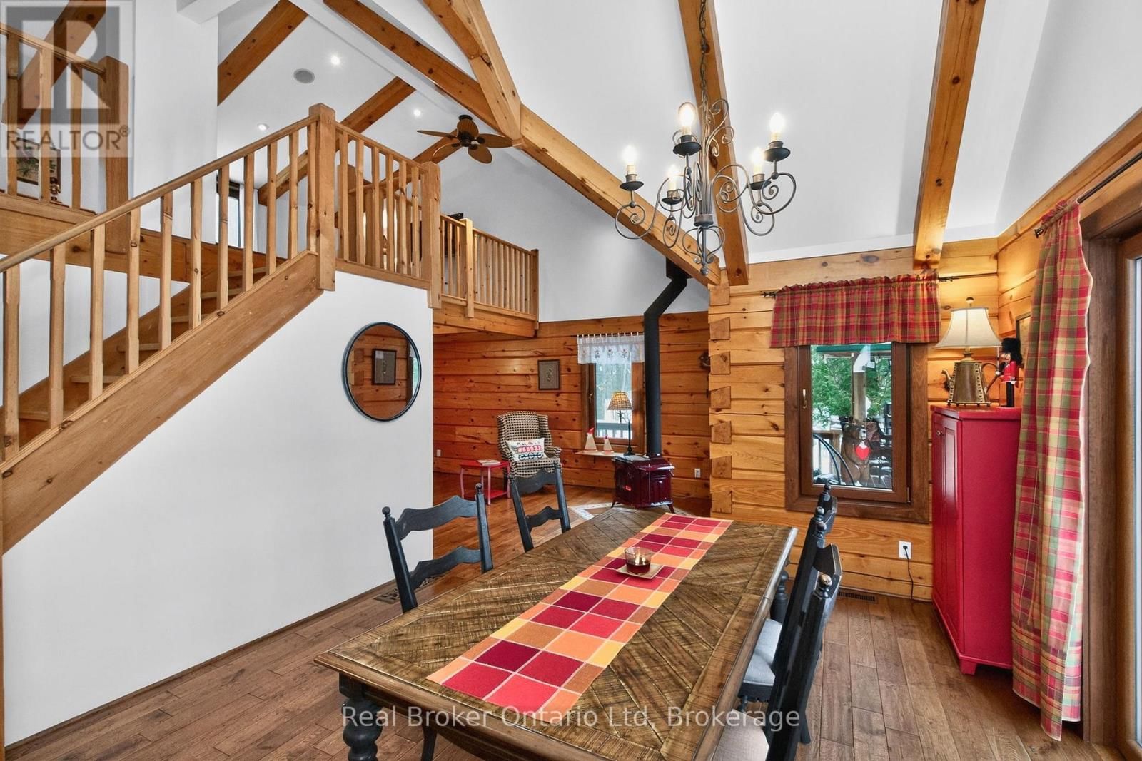 23 CROWN COURT Image 11