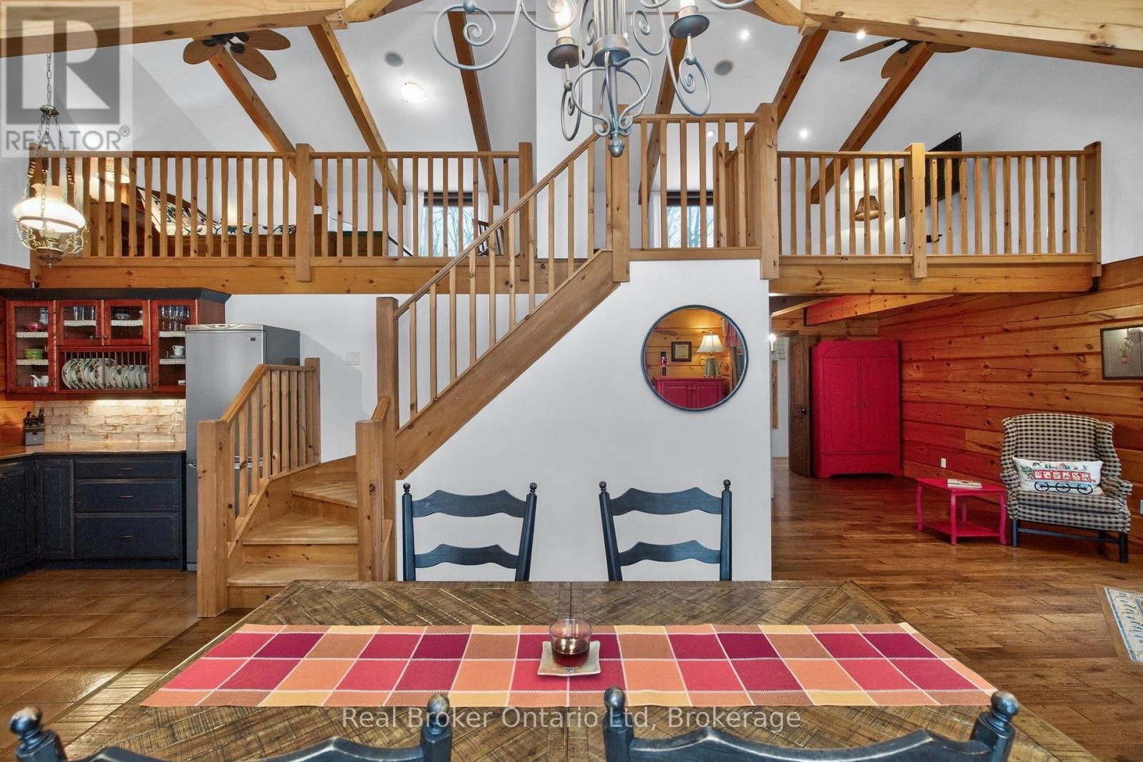 23 CROWN COURT Image 12