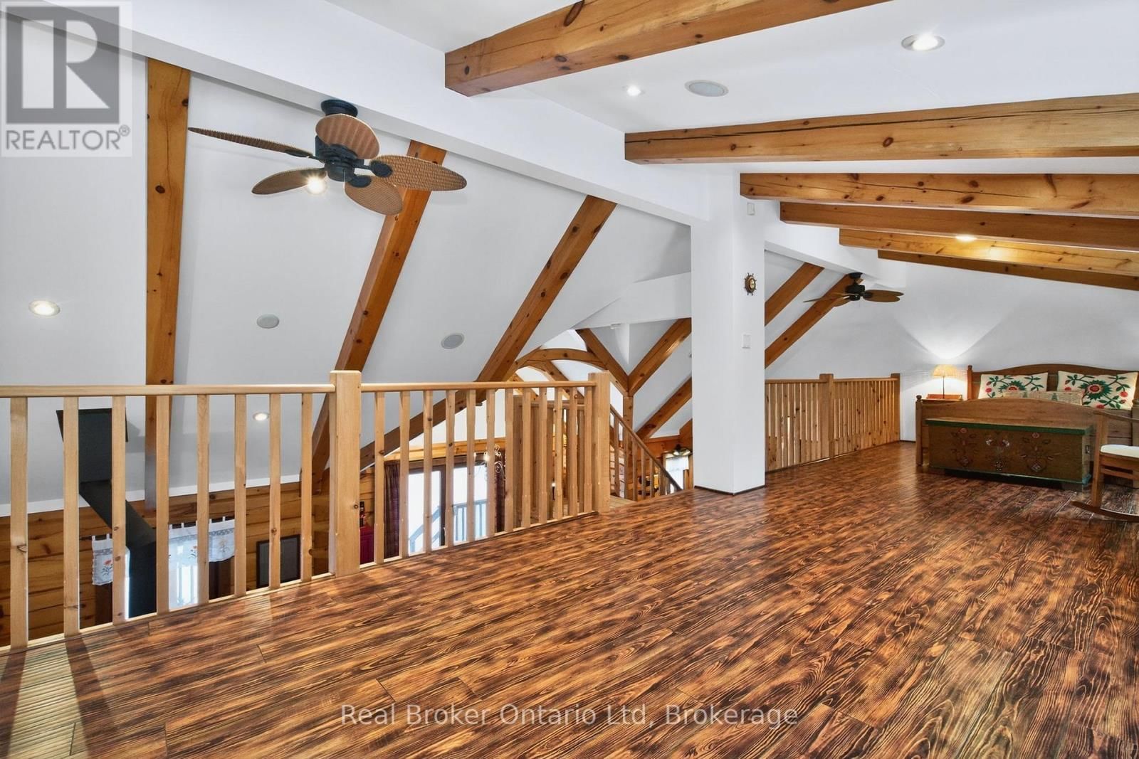 23 CROWN COURT Image 18