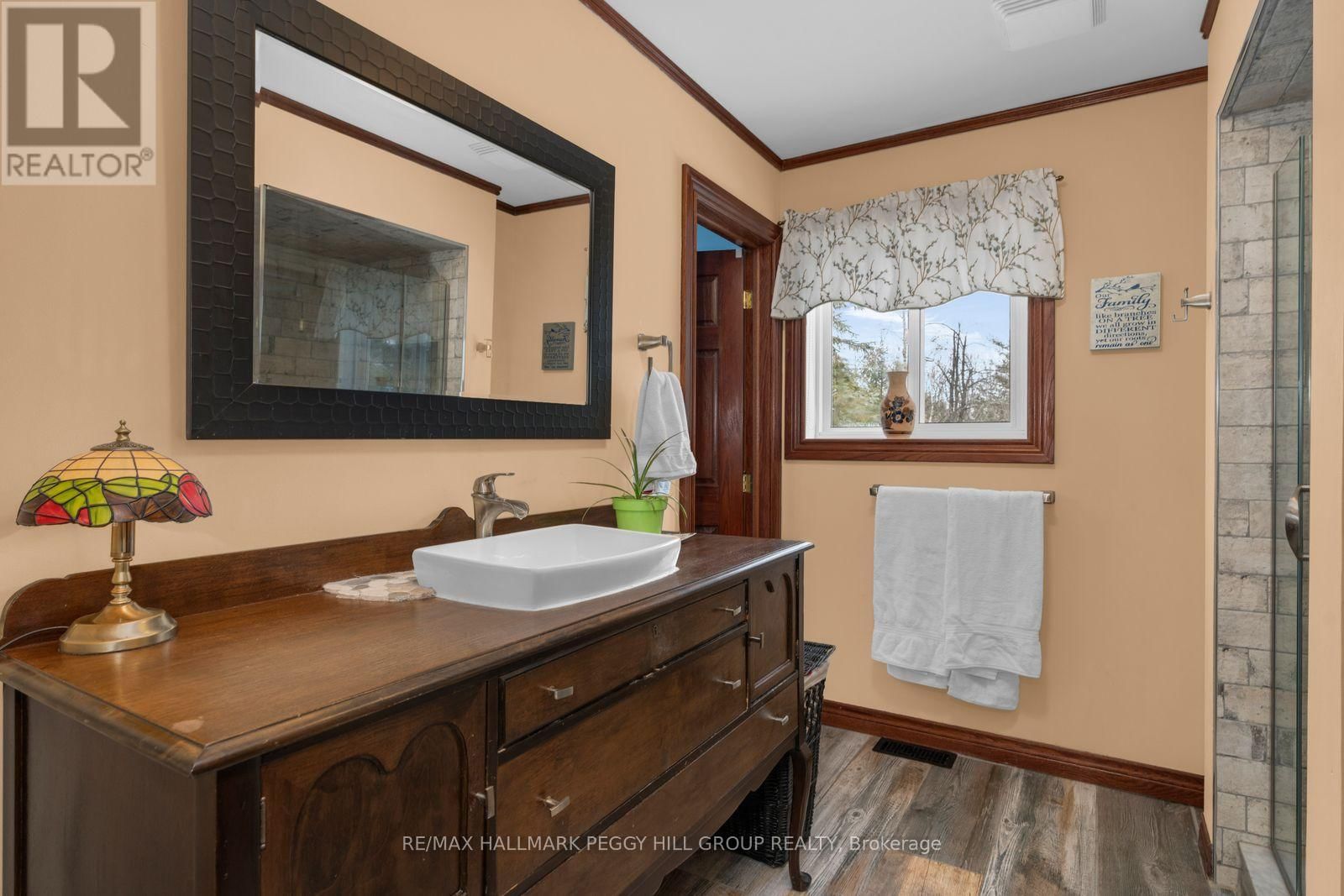 11 HICKORY LANE Image 10