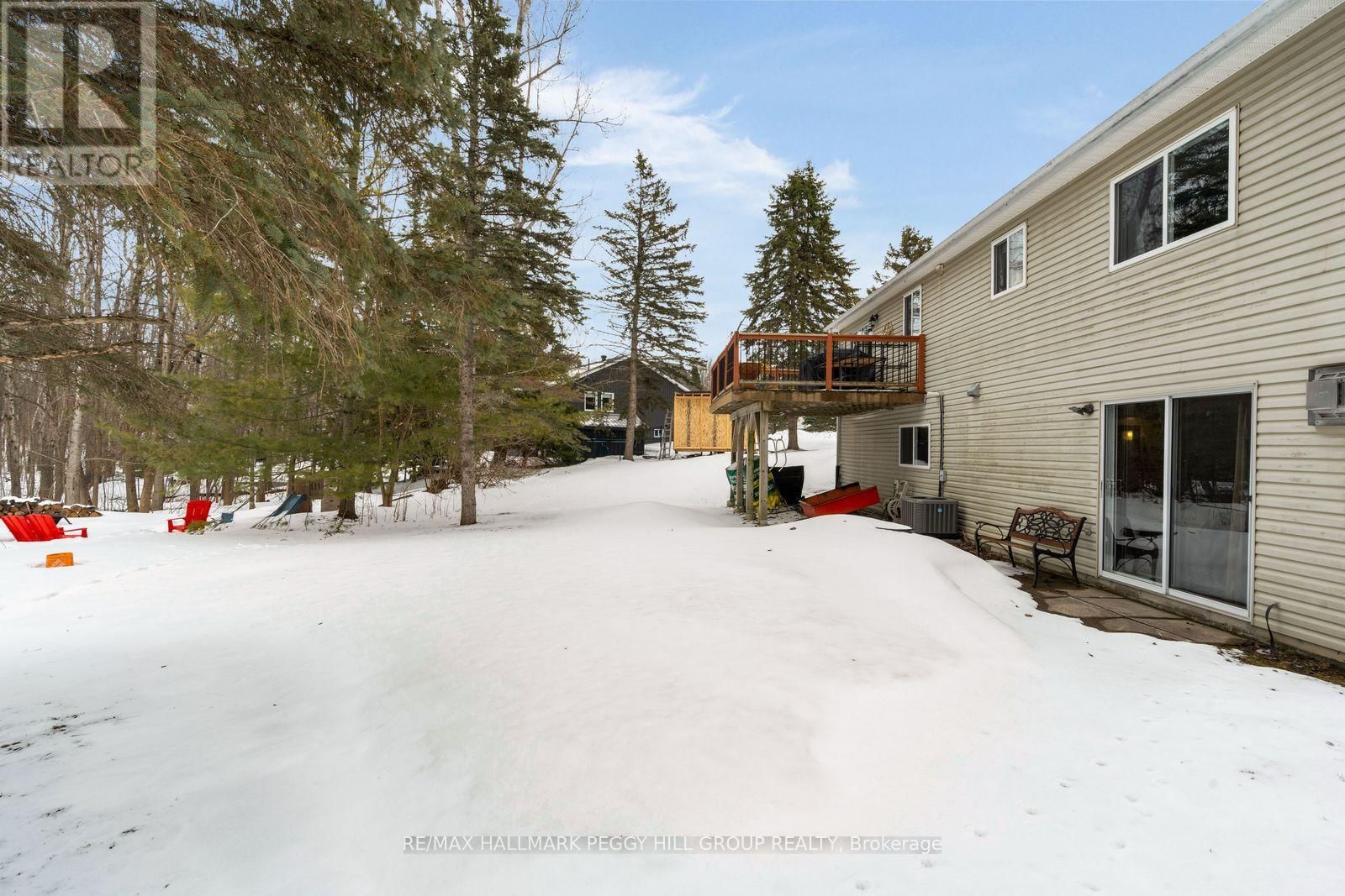 11 HICKORY LANE Image 18