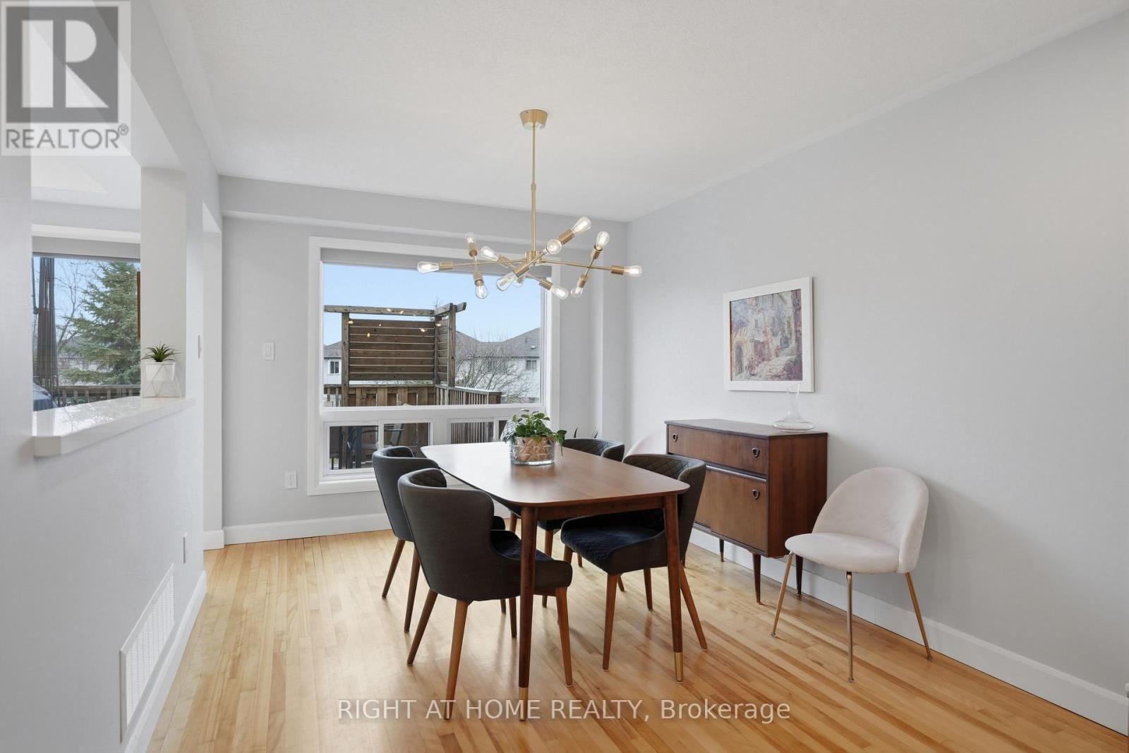 22 SUNSET PLACE Image 15