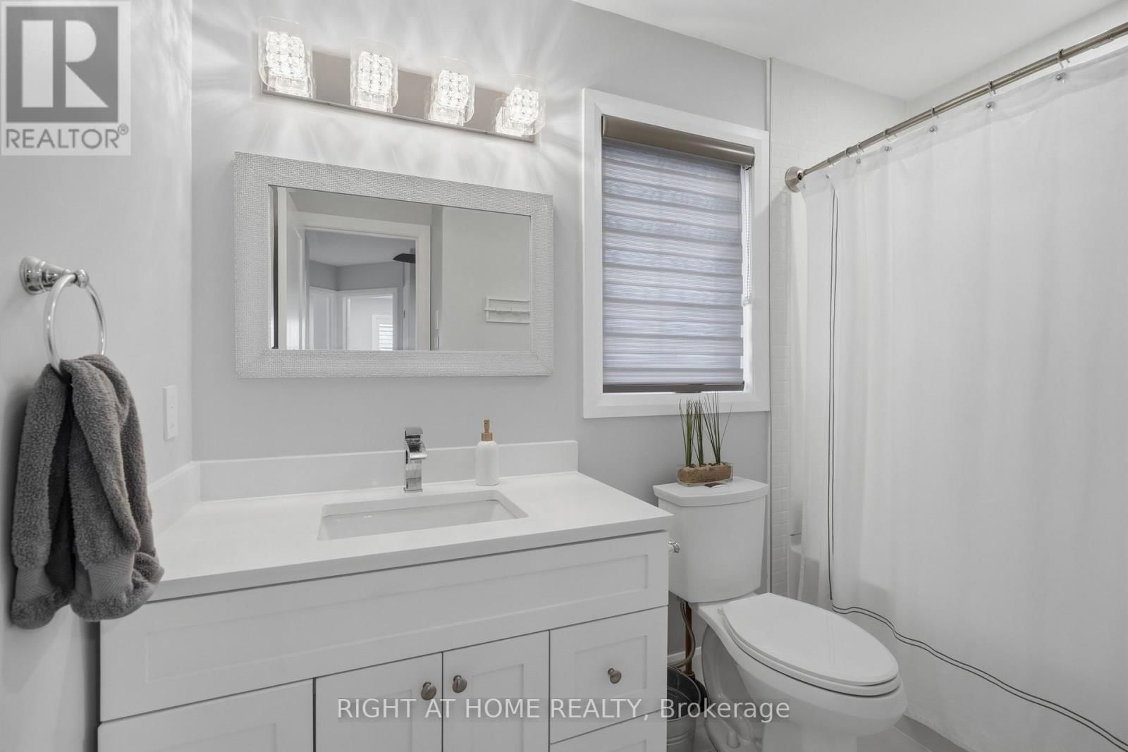 22 SUNSET PLACE Image 28