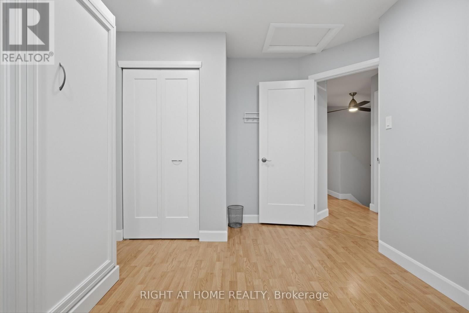 22 SUNSET PLACE Image 36