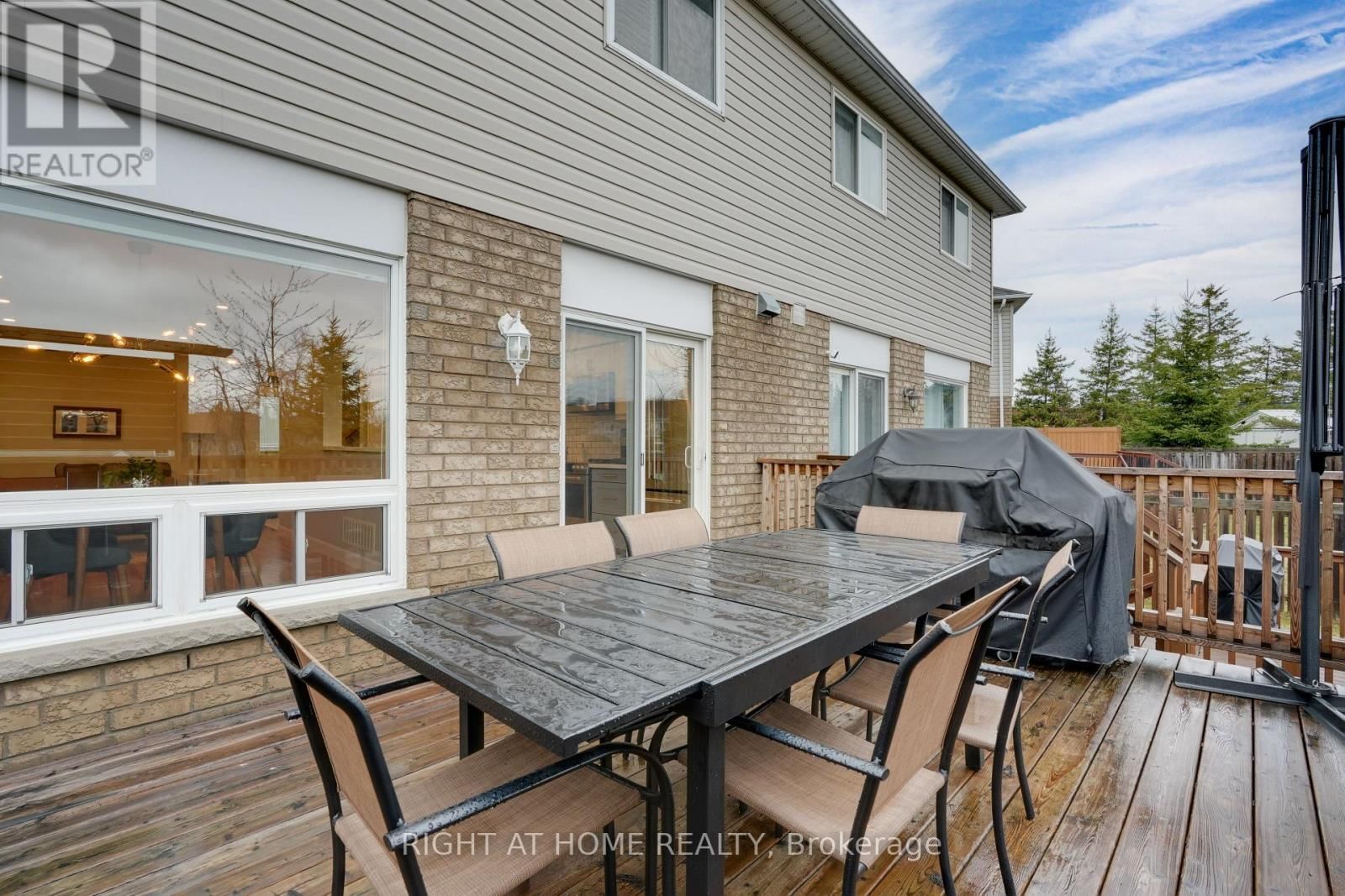 22 SUNSET PLACE Image 39