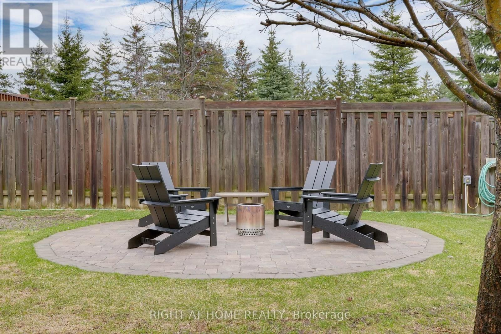 22 SUNSET PLACE Image 42