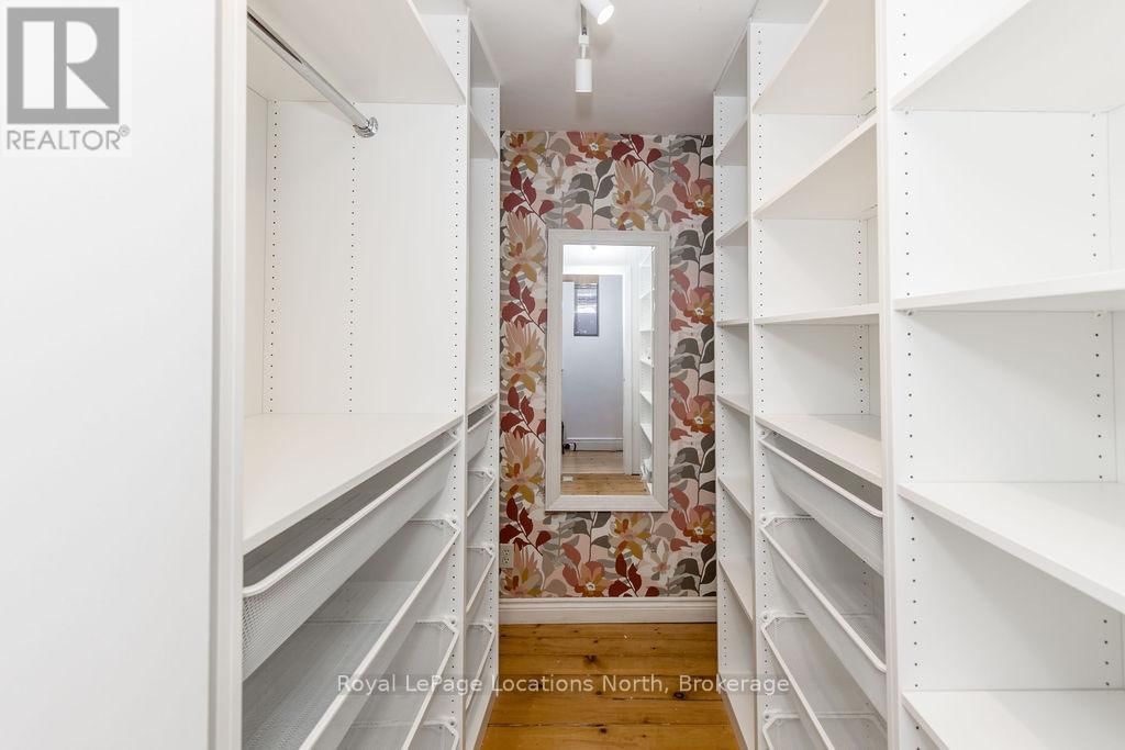 795853 GREY 19 ROAD Image 25