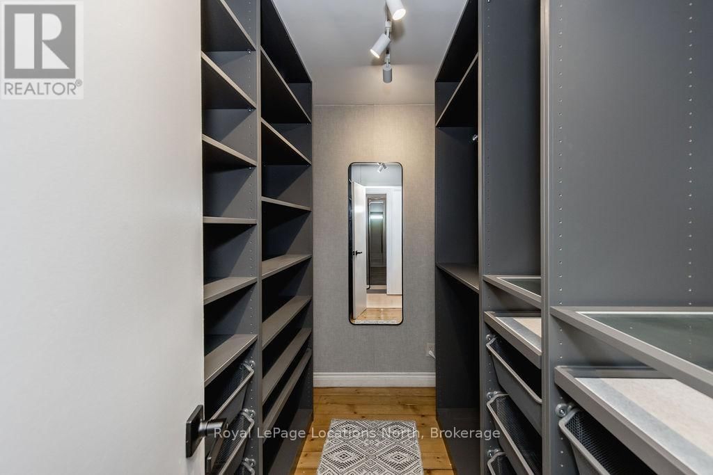 795853 GREY 19 ROAD Image 26