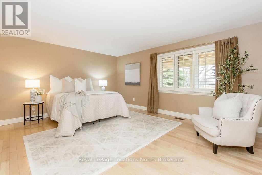 795853 GREY 19 ROAD Image 29