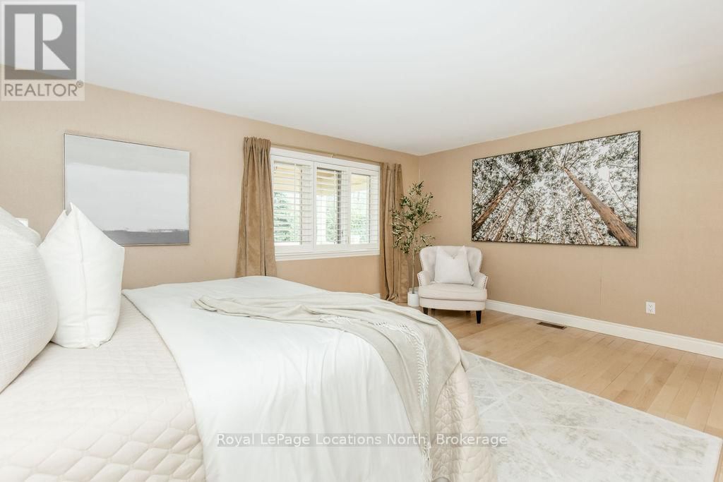 795853 GREY 19 ROAD Image 30