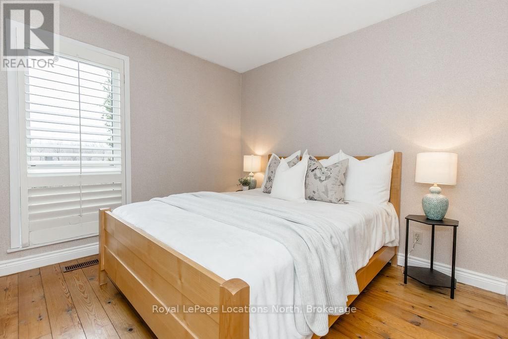 795853 GREY 19 ROAD Image 31