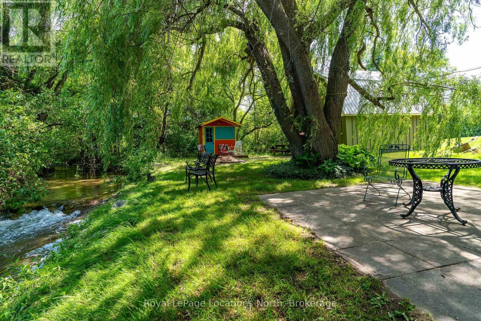 795853 GREY 19 ROAD Image 40