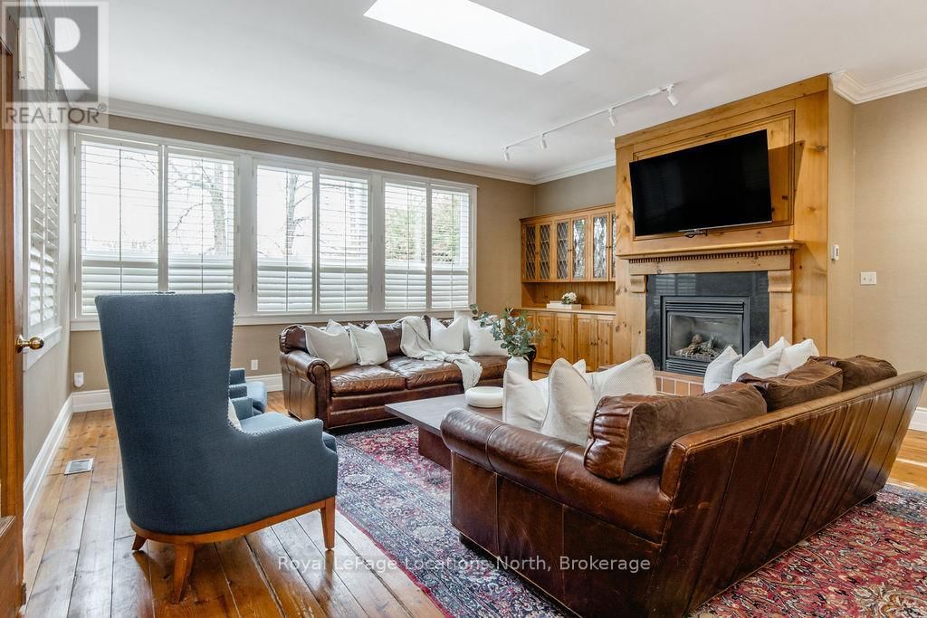 795853 GREY 19 ROAD Image 9