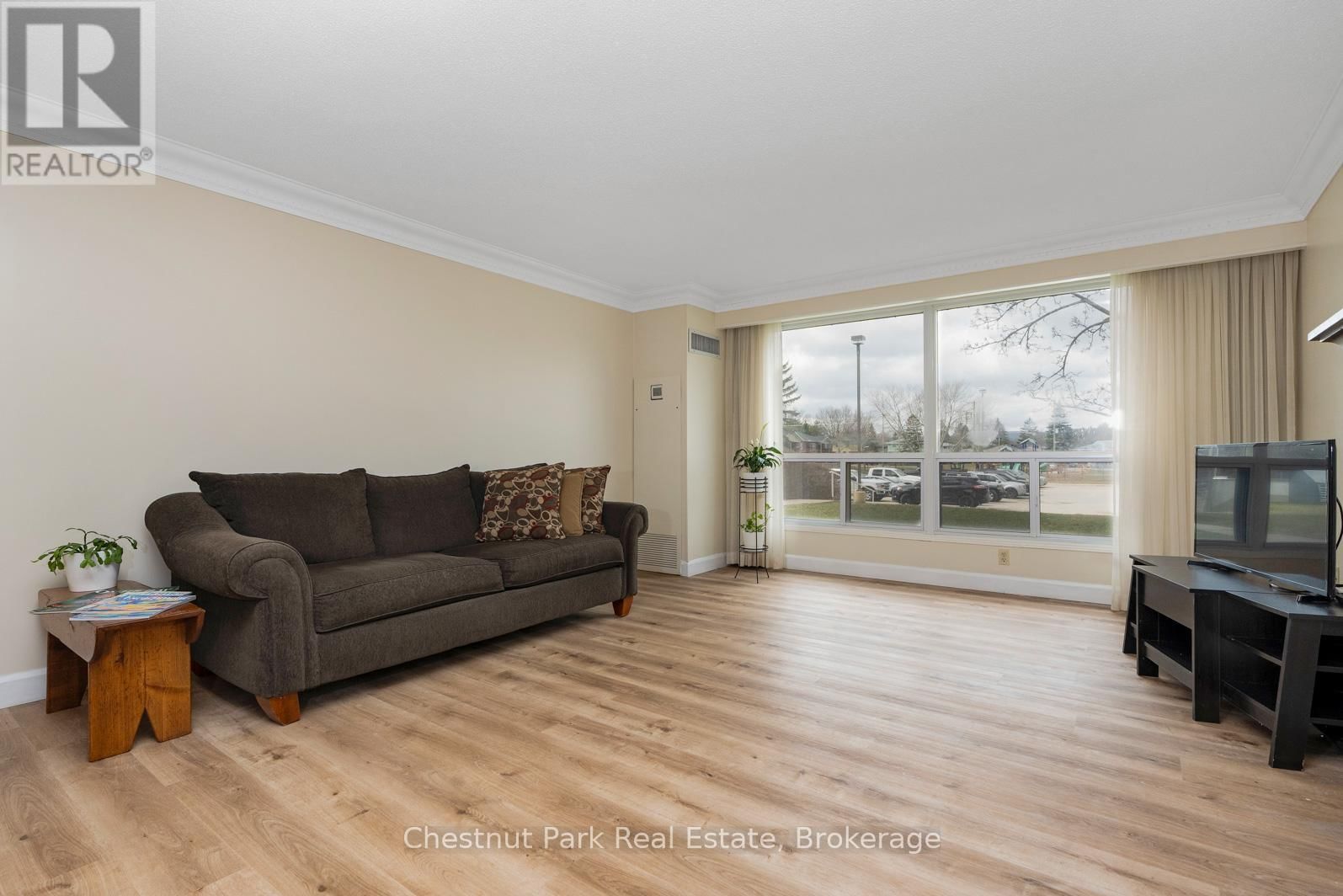 102 - 172 EIGHTH STREET Image 10