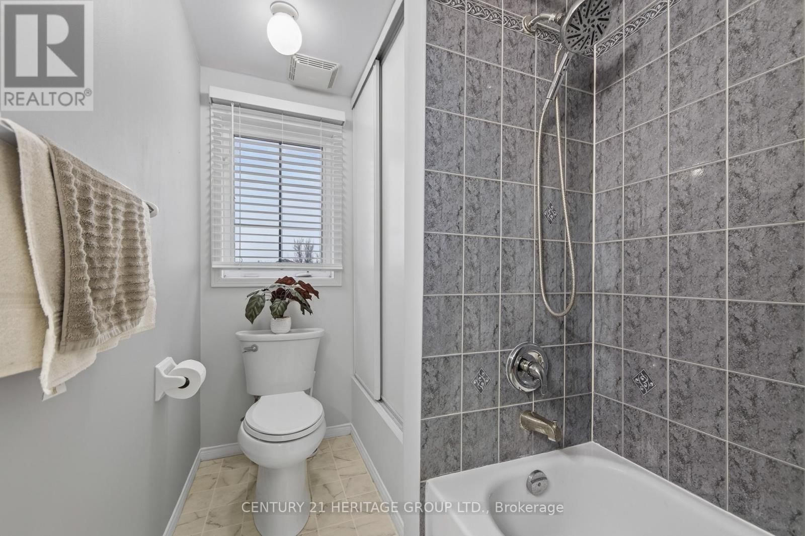 53 DUNSMORE LANE Image 21