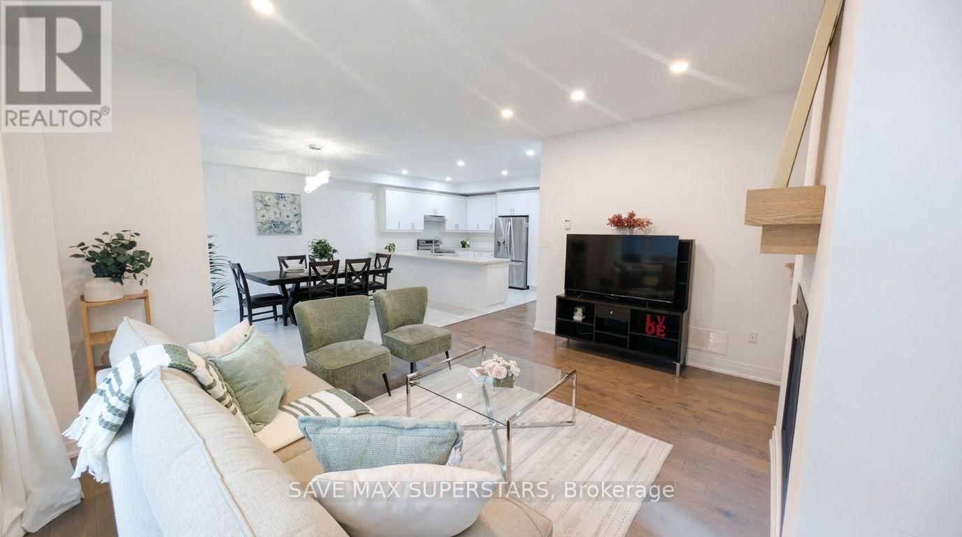 20 PADDINGTON GROVE Image 19