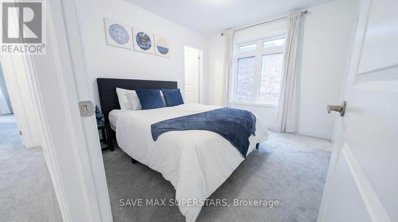 20 PADDINGTON GROVE Image 23