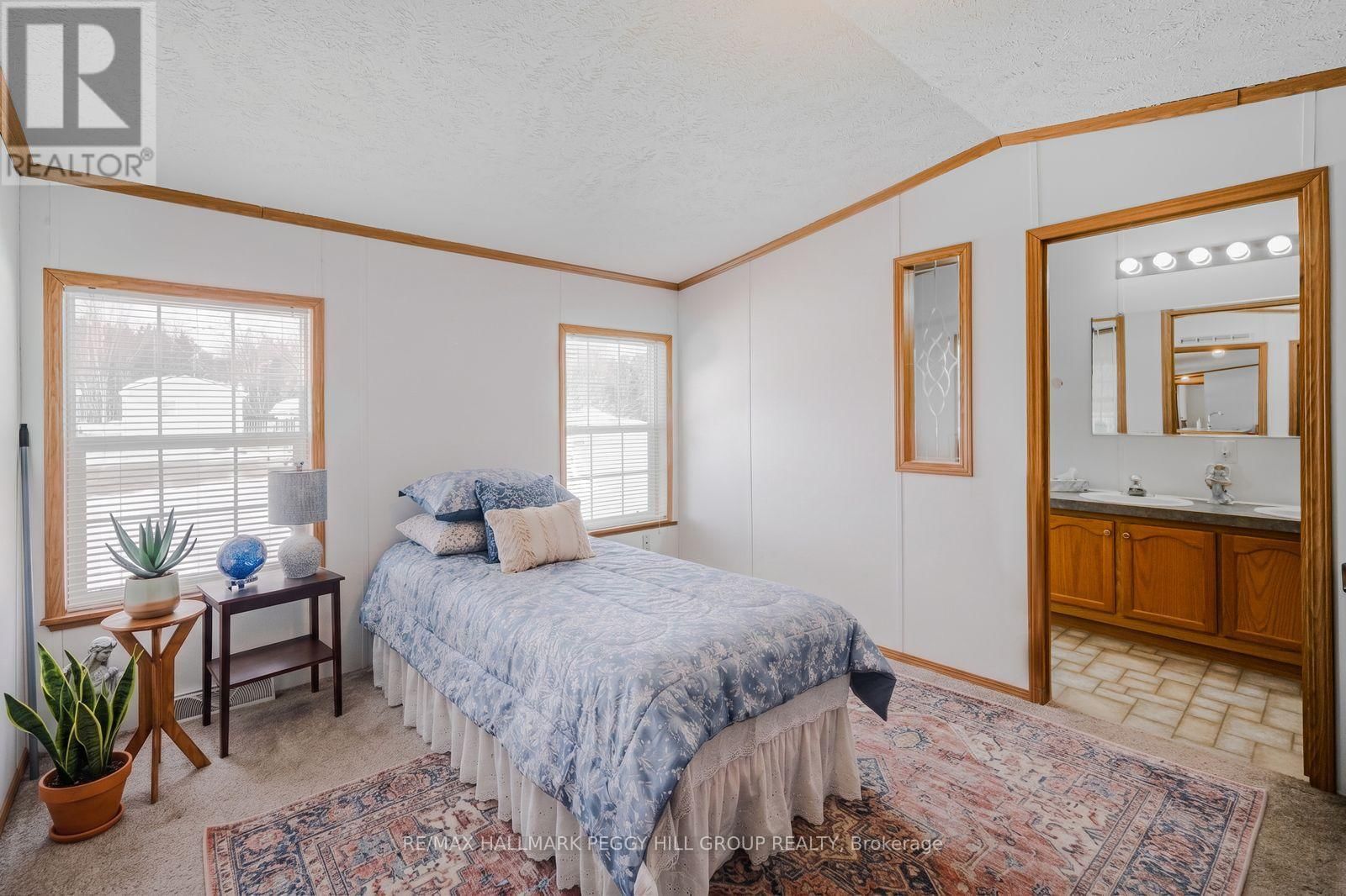 4105 HAINES STREET Image 6