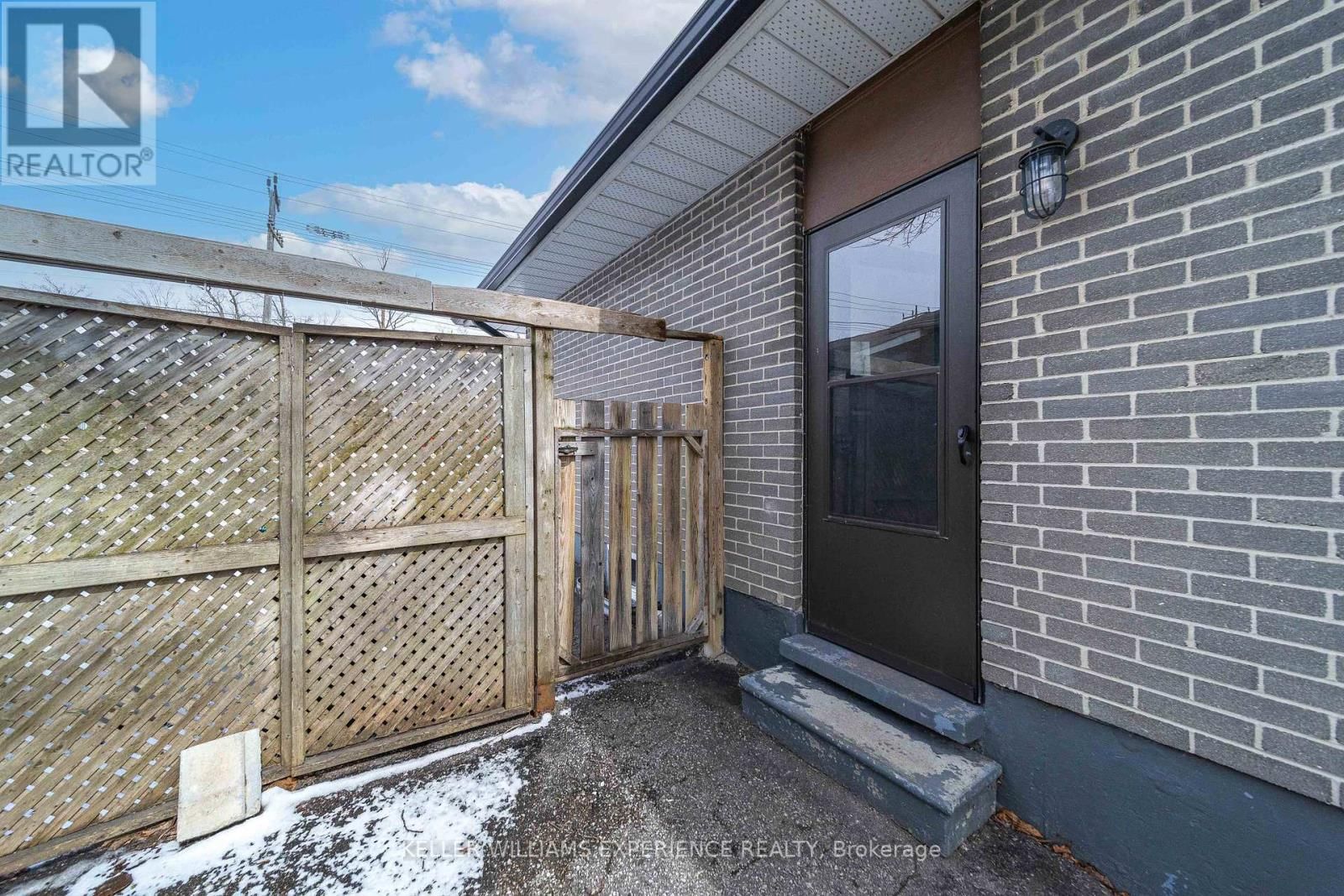 91 CUNDLES ROAD EAST Image 28