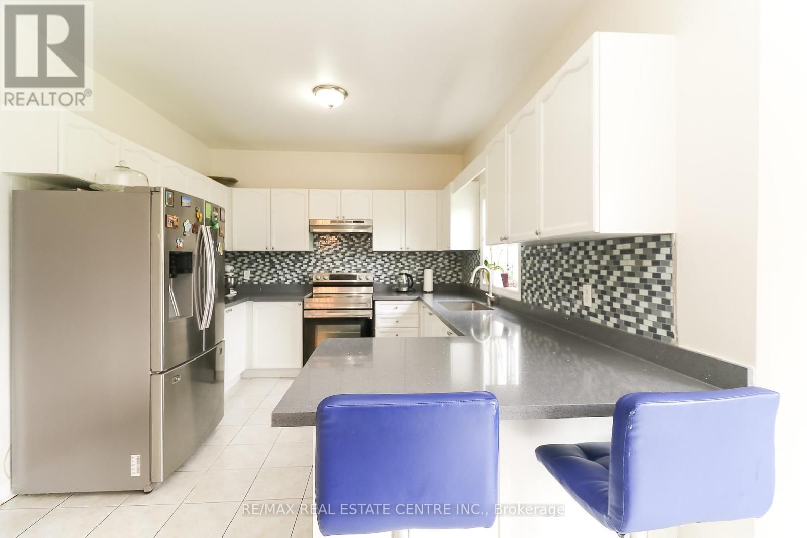 1 SANDRINGHAM DRIVE Image 11