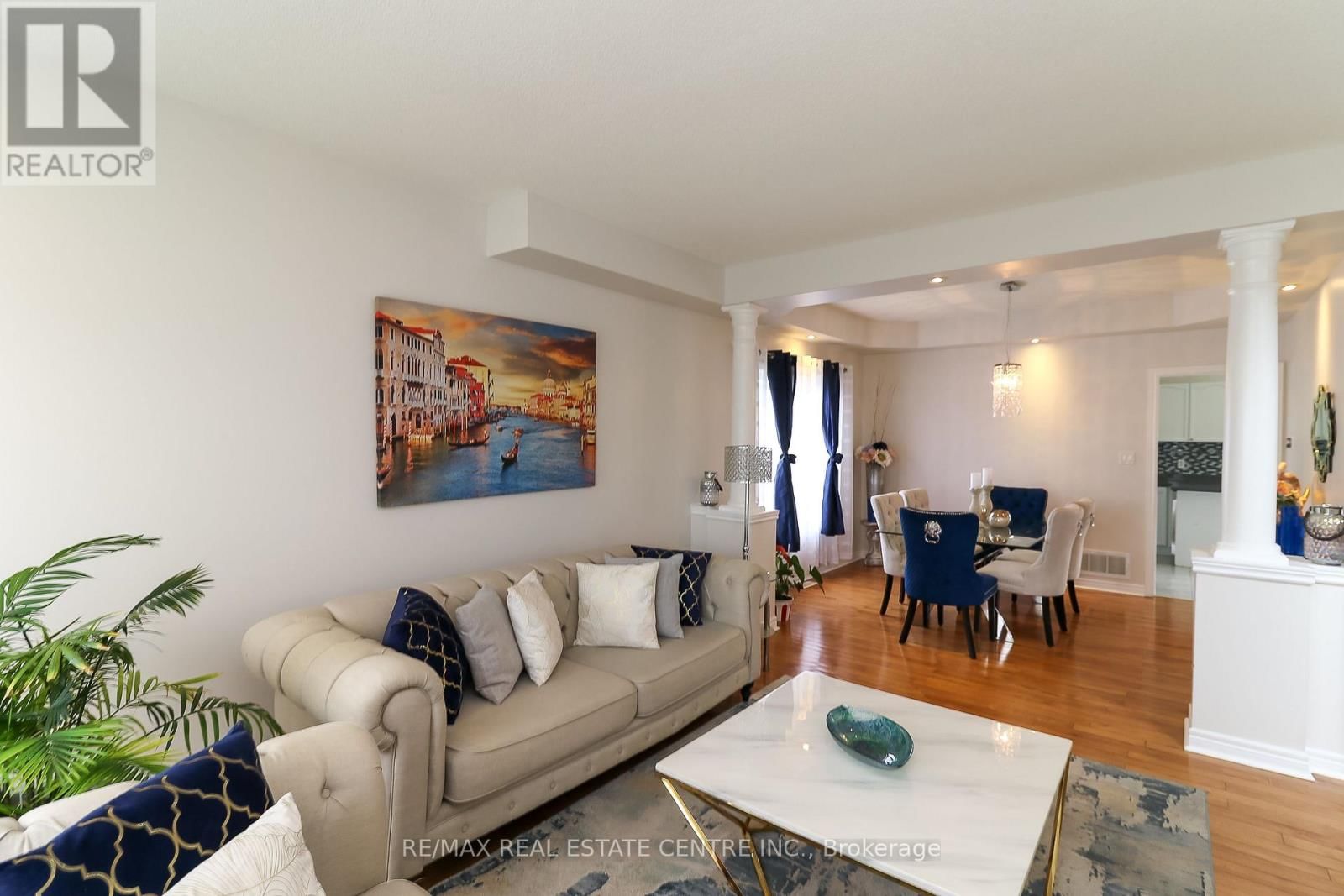 1 SANDRINGHAM DRIVE Image 14