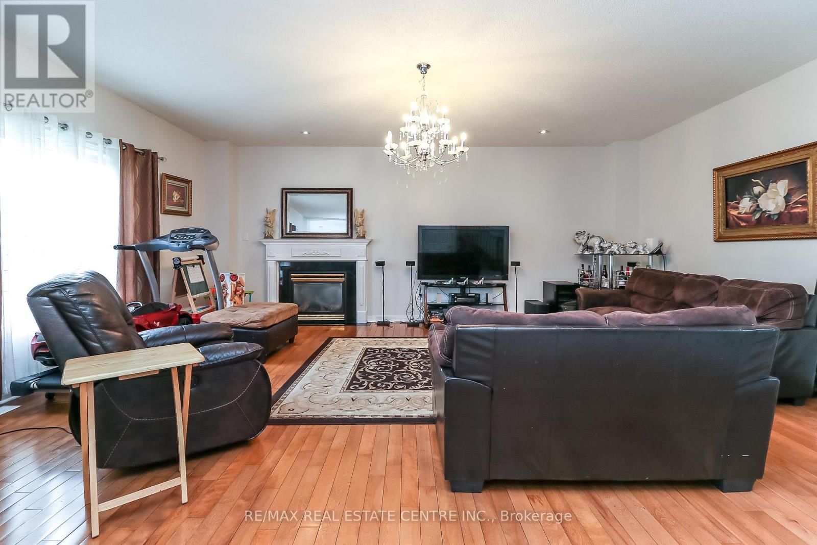 1 SANDRINGHAM DRIVE Image 16