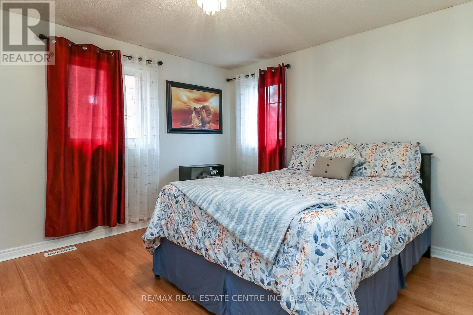 1 SANDRINGHAM DRIVE Image 26