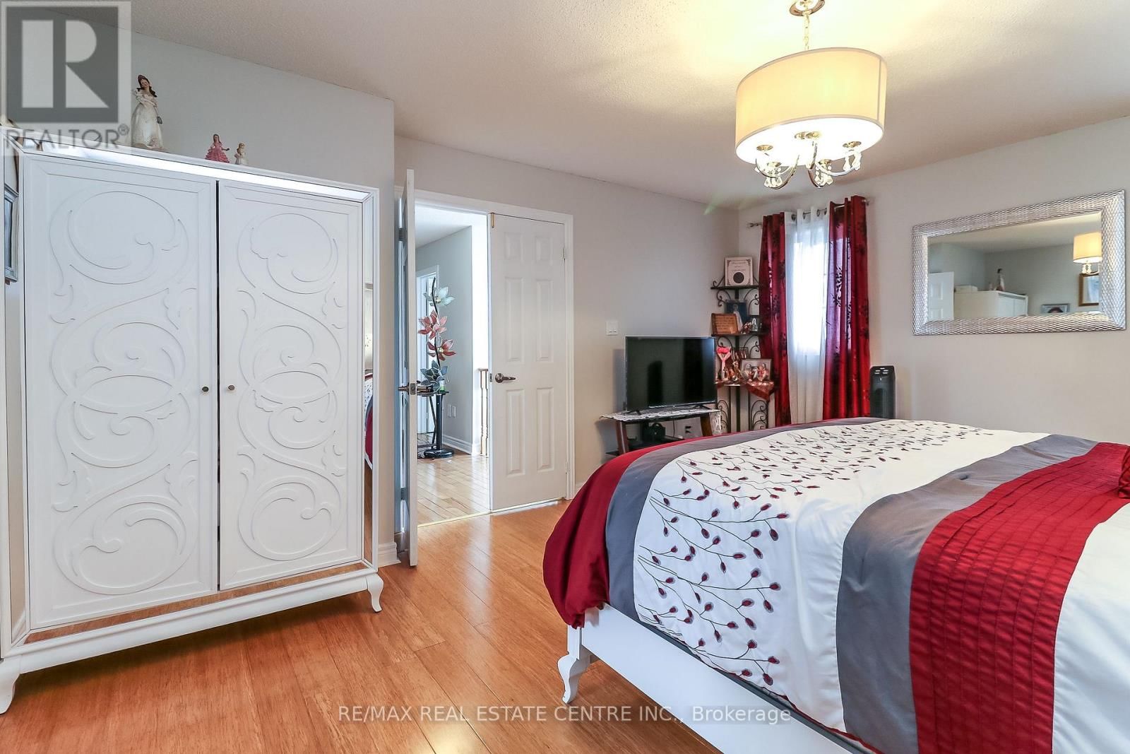 1 SANDRINGHAM DRIVE Image 28