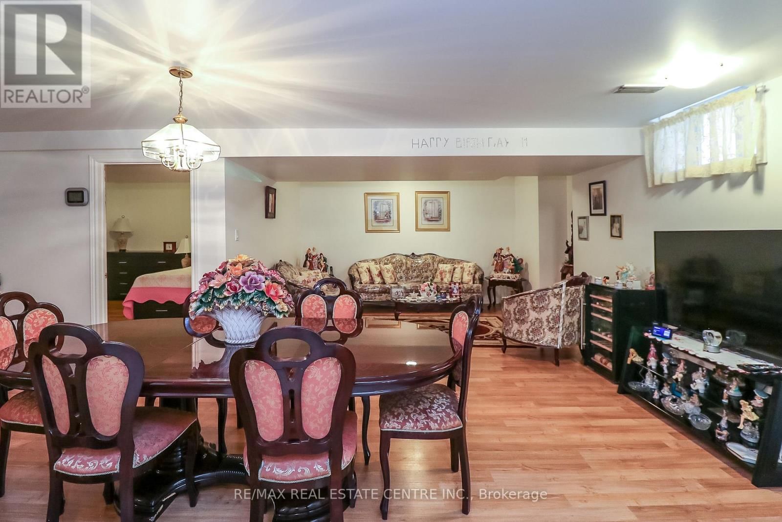 1 SANDRINGHAM DRIVE Image 38