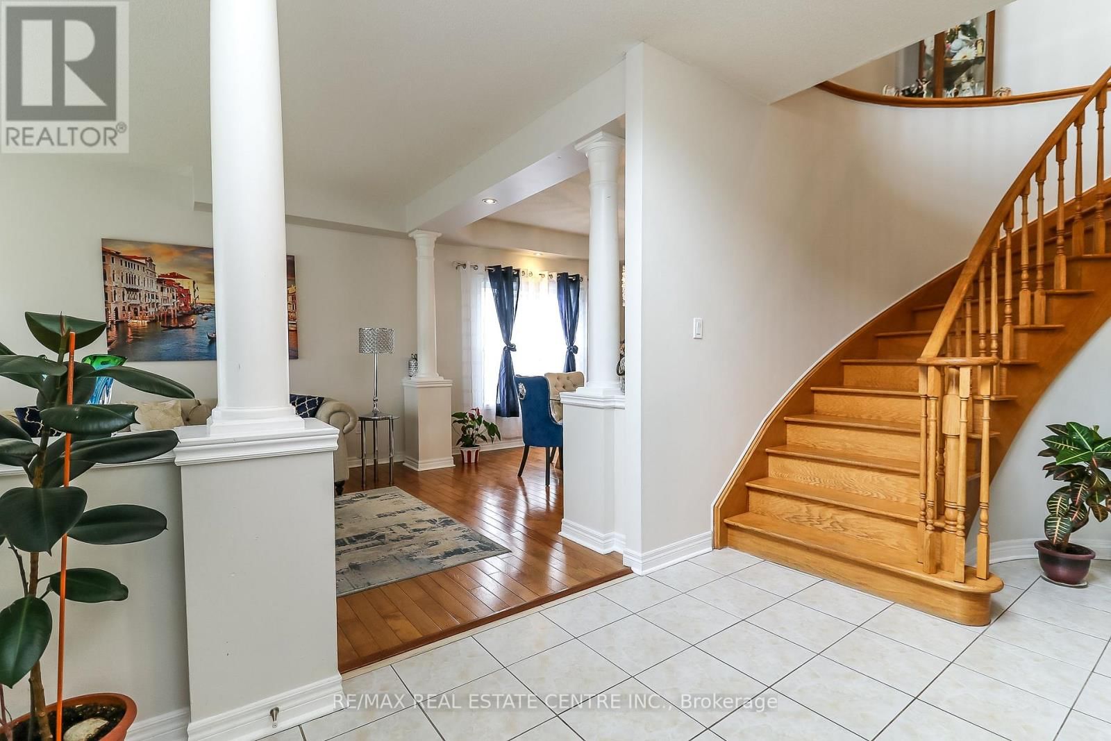 1 SANDRINGHAM DRIVE Image 4