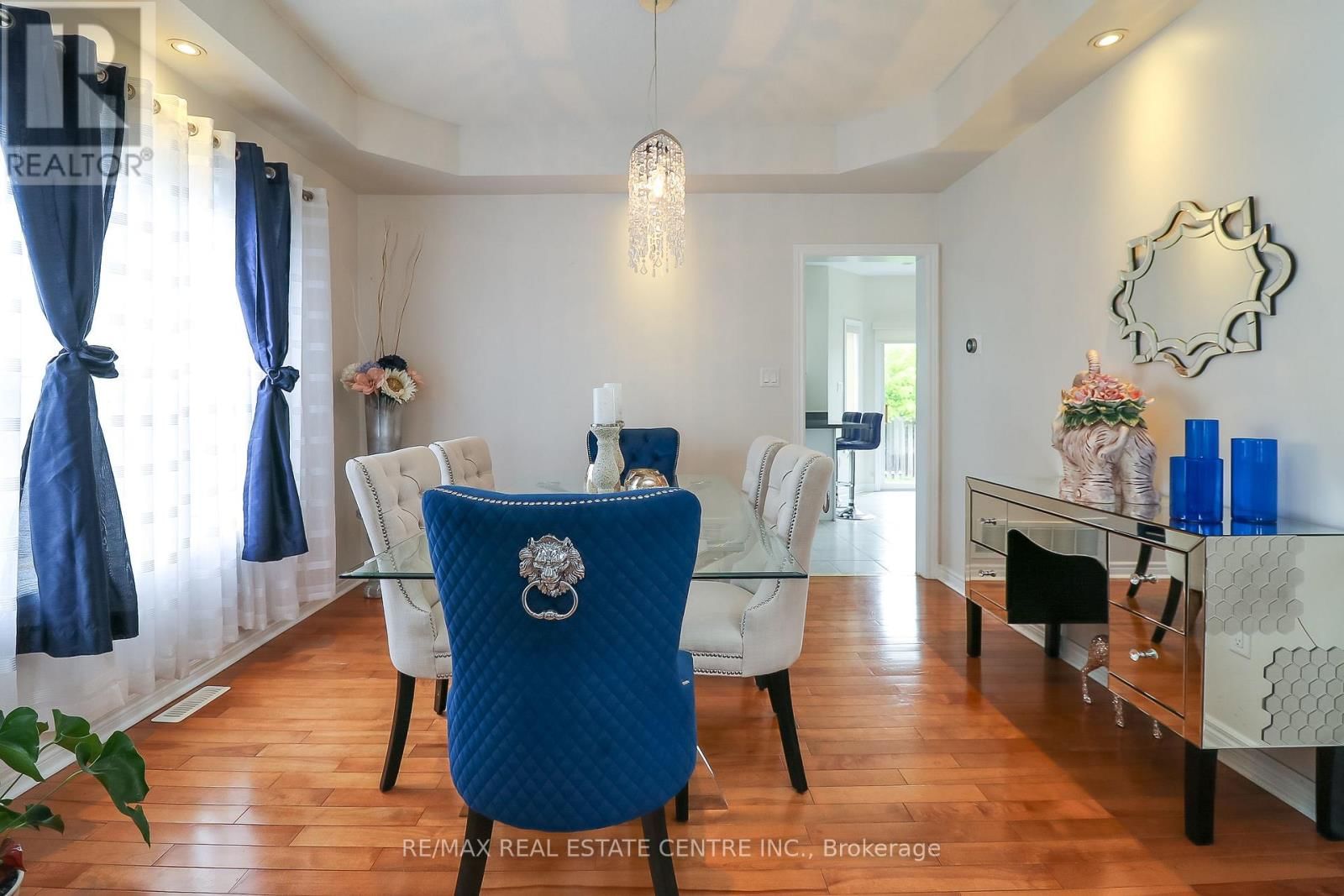 1 SANDRINGHAM DRIVE Image 9