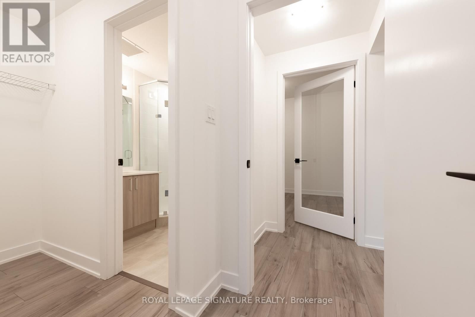 306 - 8 CULINARY LANE Image 18