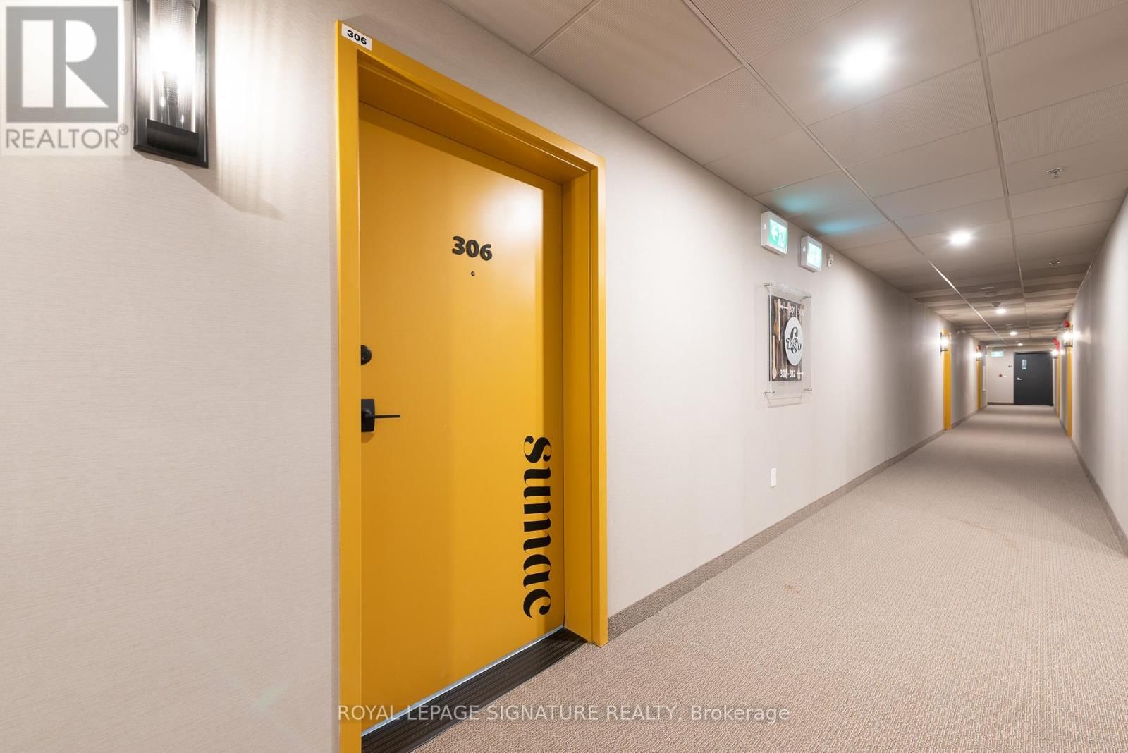 306 - 8 CULINARY LANE Image 3