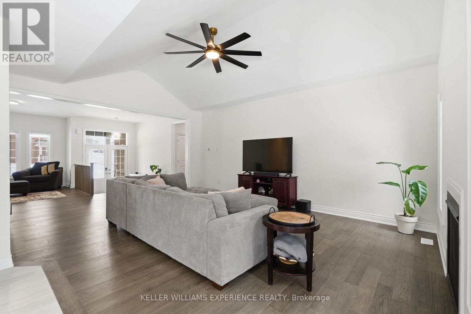 4 FOREST HEIGHTS COURT Image 13