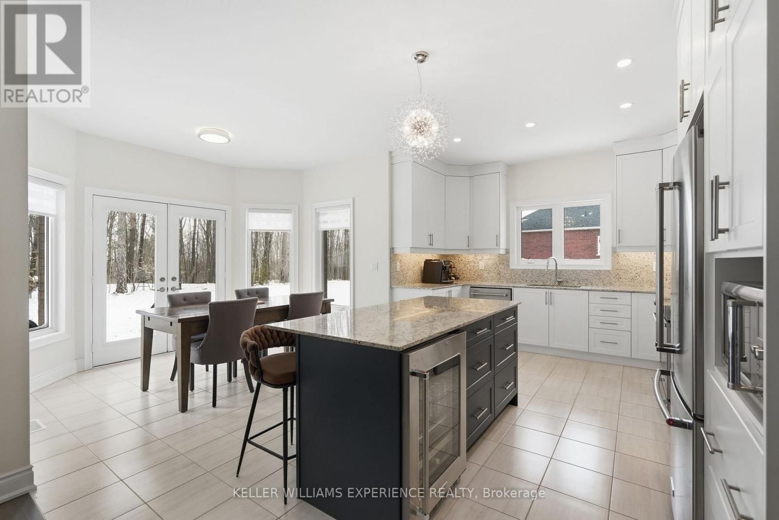 4 FOREST HEIGHTS COURT Image 16