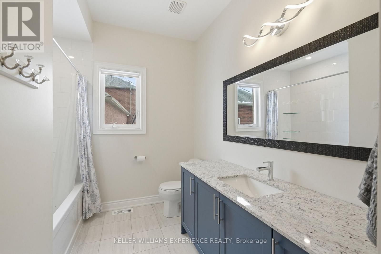 4 FOREST HEIGHTS COURT Image 29