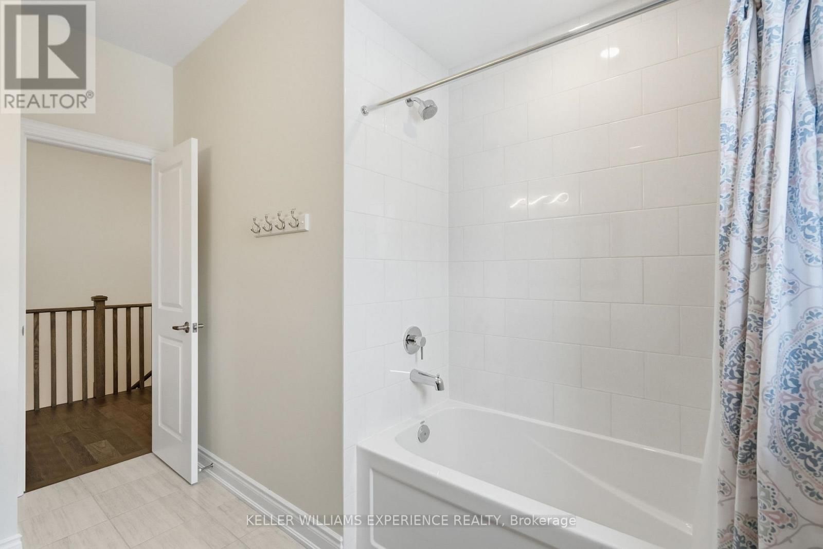 4 FOREST HEIGHTS COURT Image 30