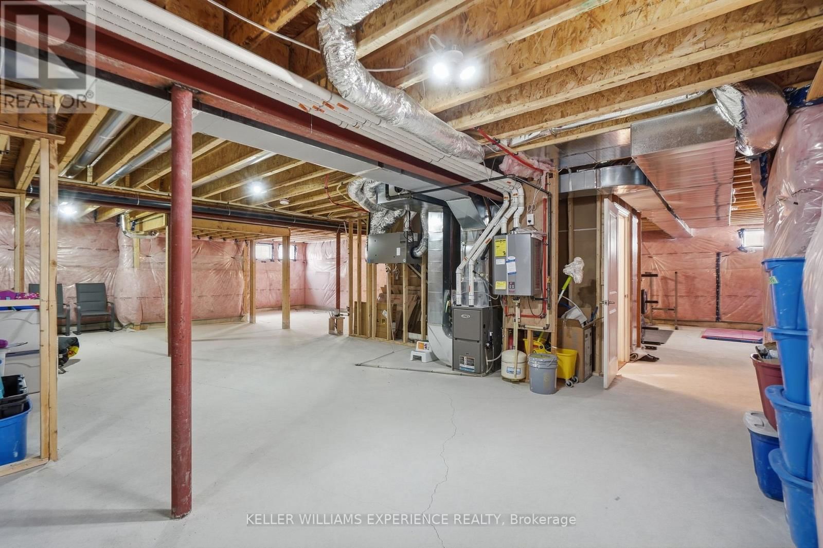 4 FOREST HEIGHTS COURT Image 38