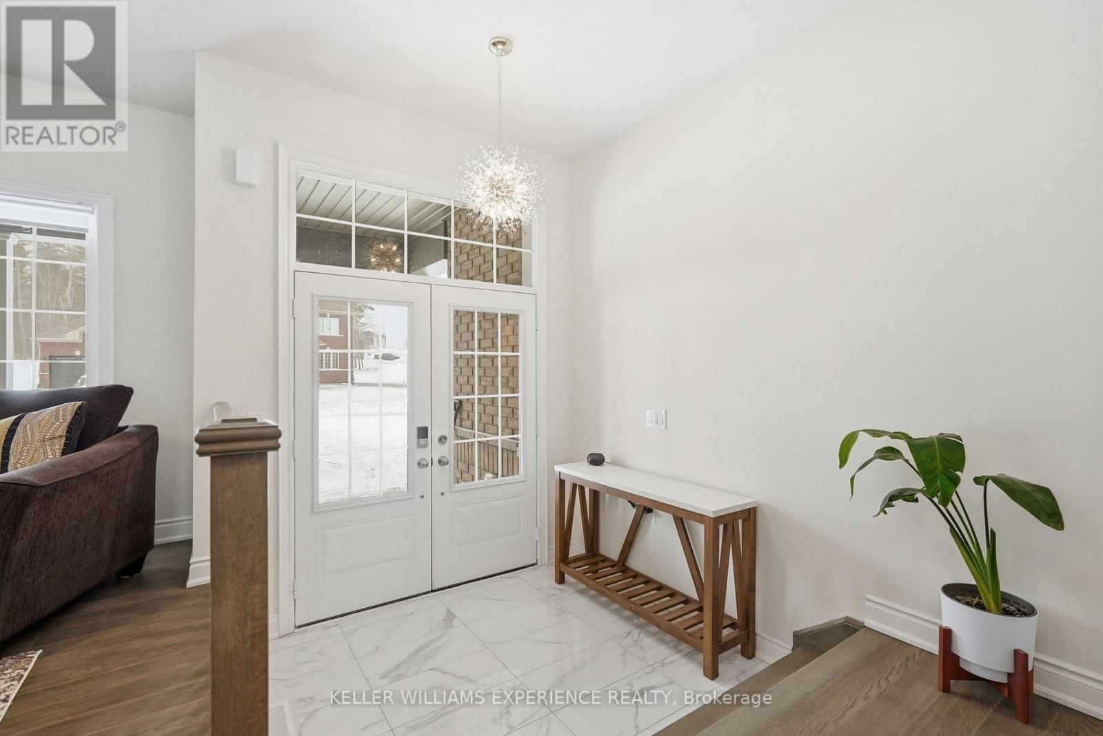 4 FOREST HEIGHTS COURT Image 8