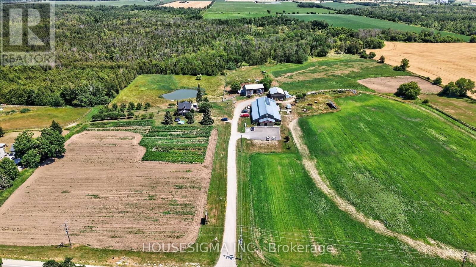 1617 42 COUNTY ROAD Image 1