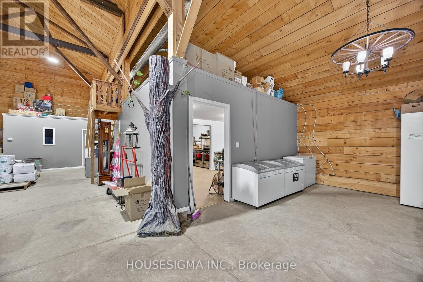 1617 42 COUNTY ROAD Image 23