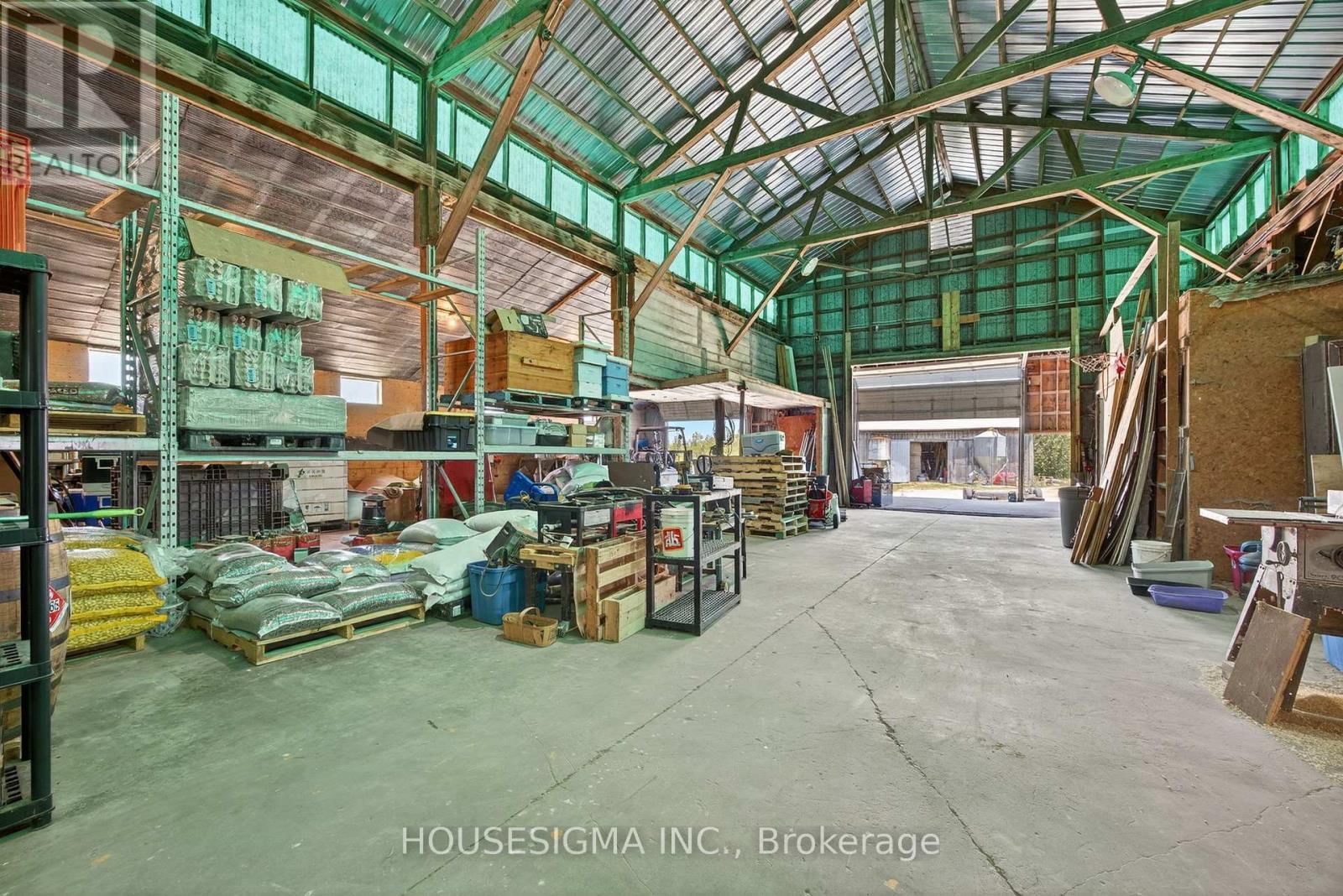 1617 42 COUNTY ROAD Image 29