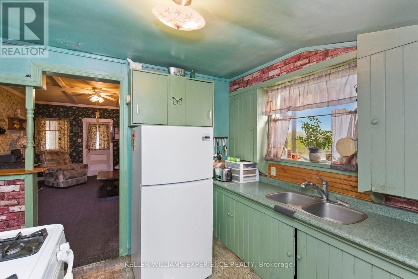 2007 TINY BEACHES ROAD SOUTH Image 8