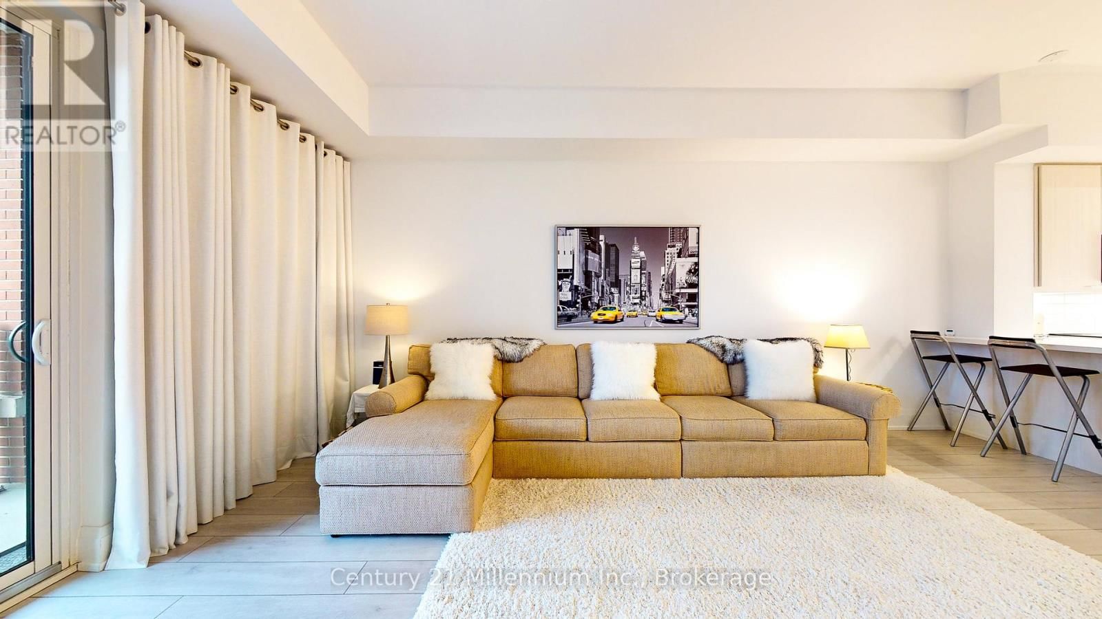 410 - 1 HUME STREET Image 17