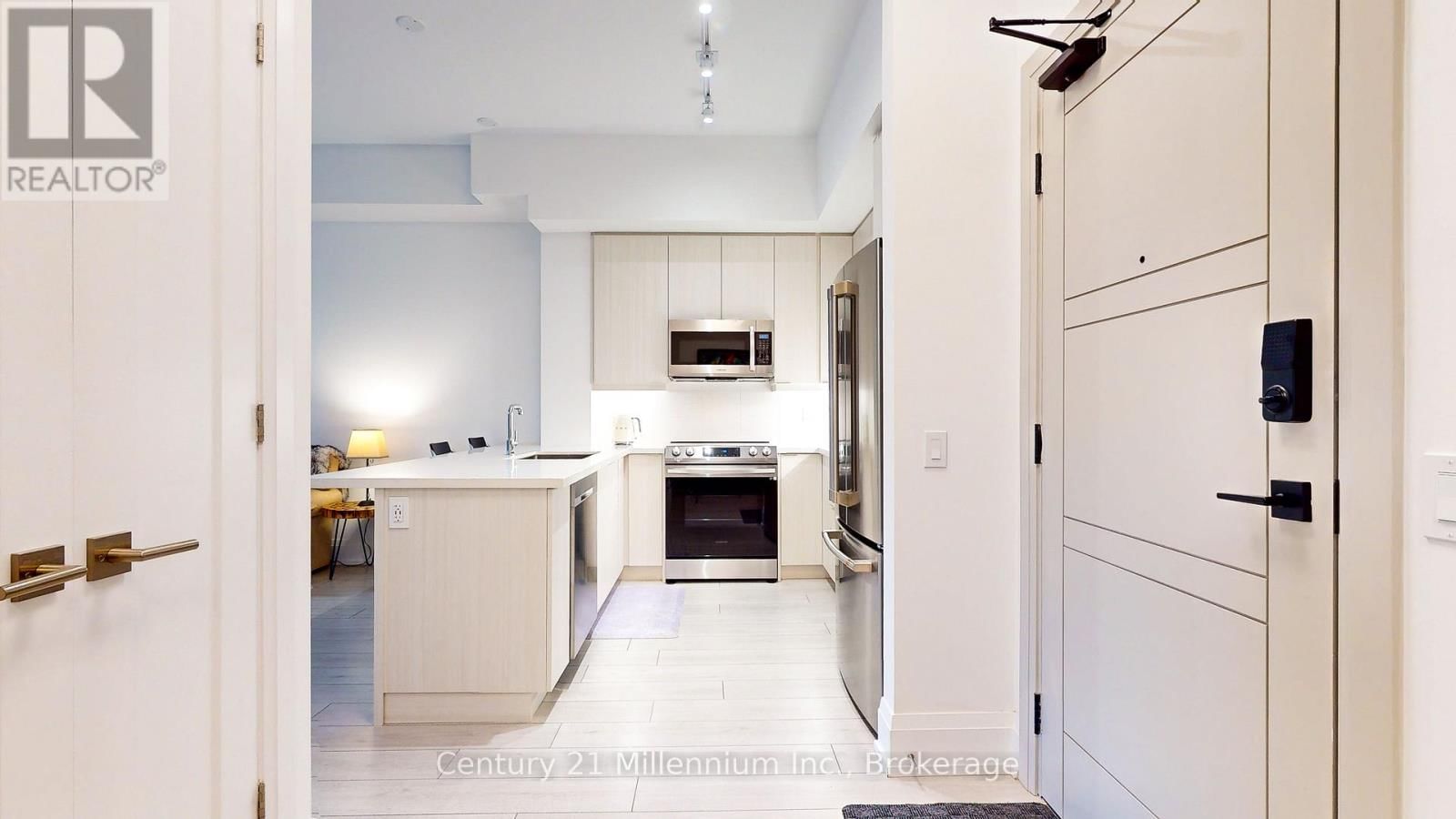 410 - 1 HUME STREET Image 30