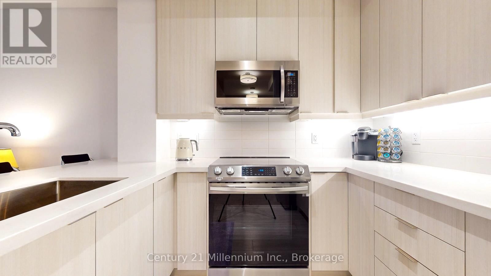 410 - 1 HUME STREET Image 33