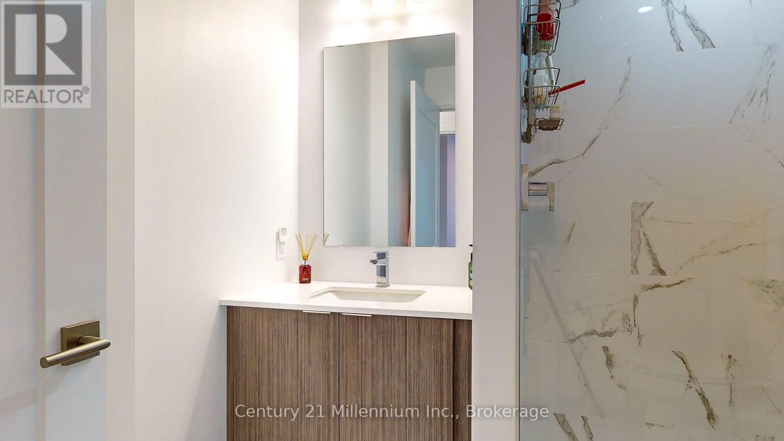 410 - 1 HUME STREET Image 42