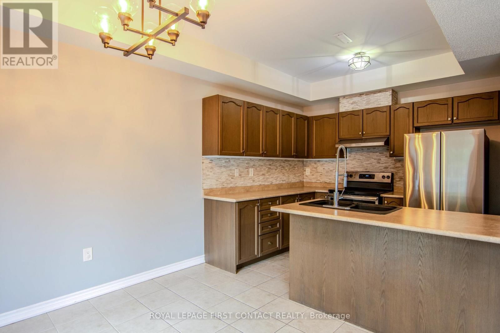 18 ARCADIA ROAD Image 10