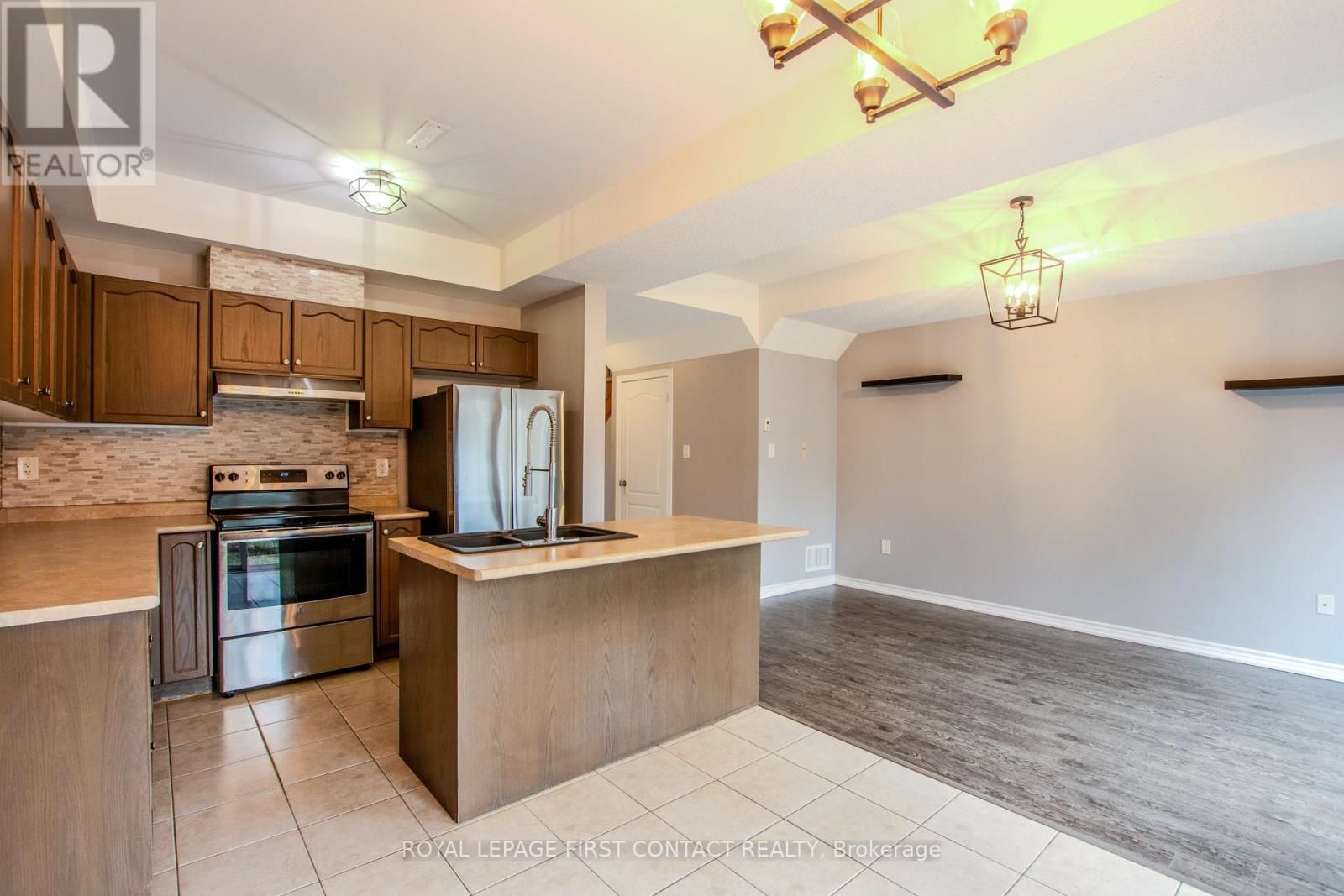 18 ARCADIA ROAD Image 12