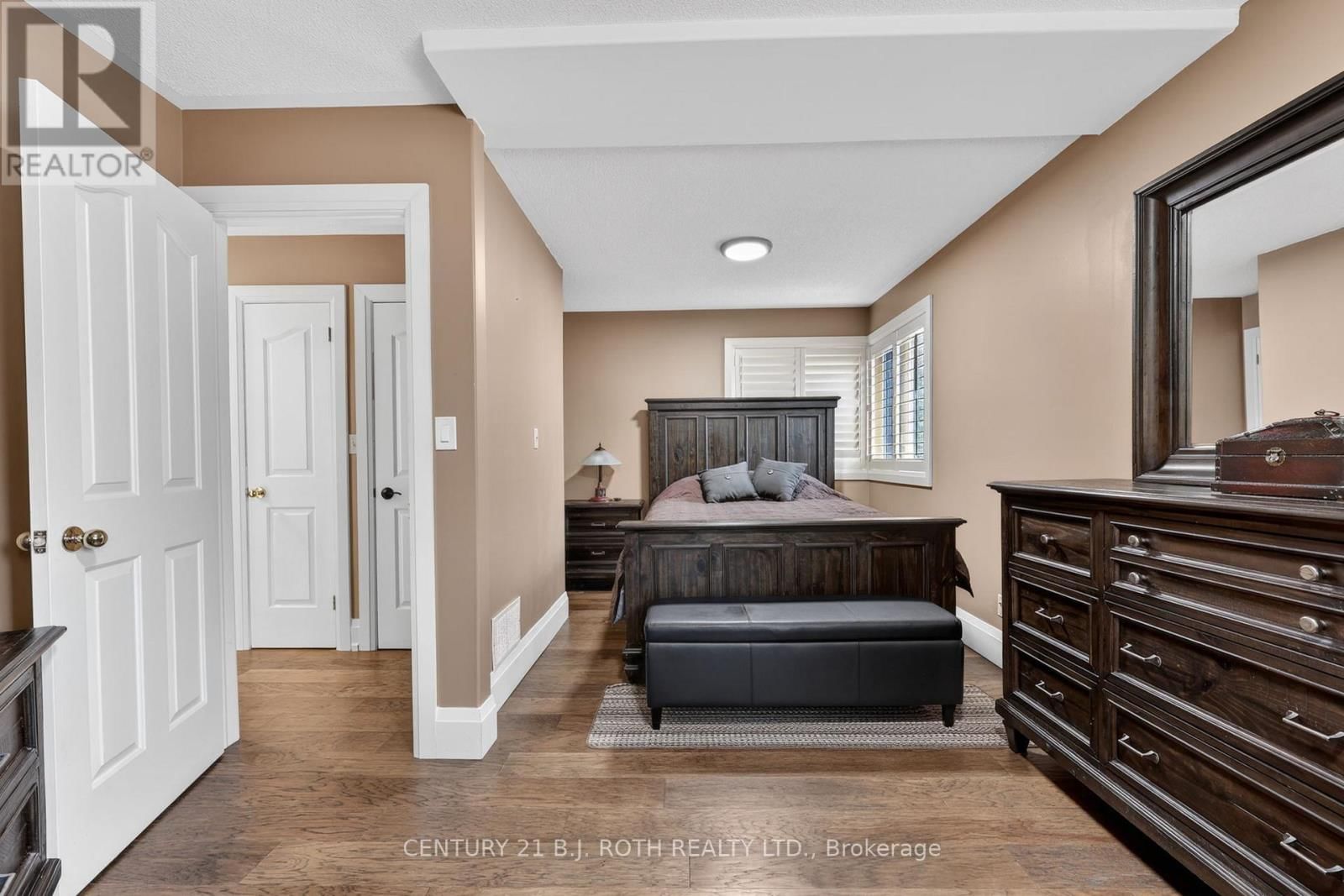 4737 12 LINE NORTH Image 37